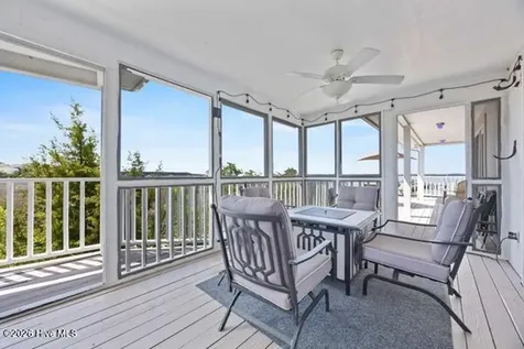 8720 Shipwatch Drive Wilmington NC 28412