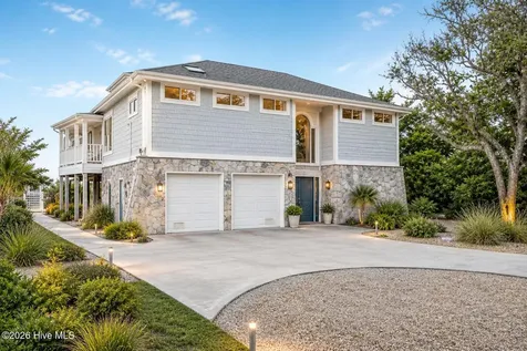 8720 Shipwatch Drive Wilmington NC 28412