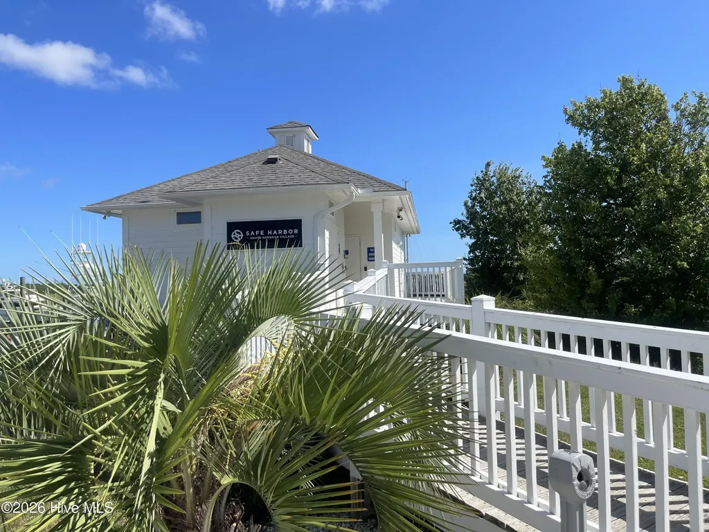 5099 Minnesota Drive SE Southport NC 28461