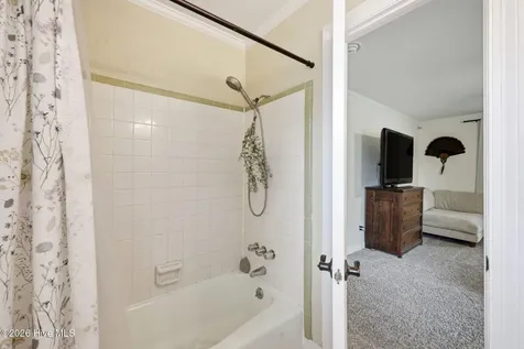 208 Avalon Lane Greenville NC 27858
