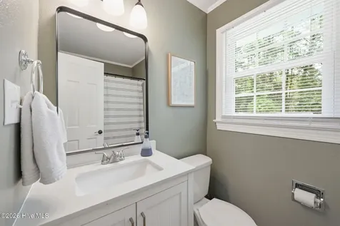 208 Avalon Lane Greenville NC 27858