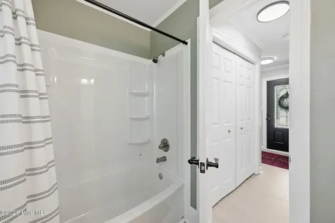 208 Avalon Lane Greenville NC 27858