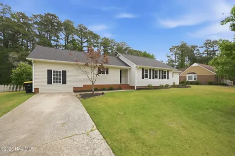 208 Avalon Lane Greenville NC 27858