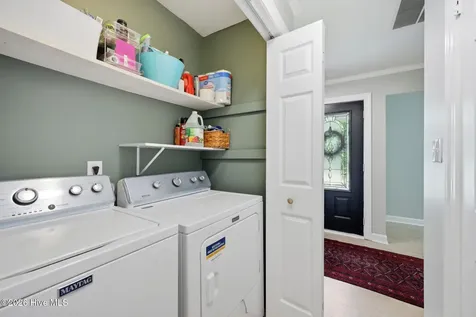 208 Avalon Lane Greenville NC 27858