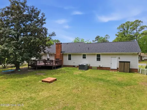 208 Avalon Lane Greenville NC 27858