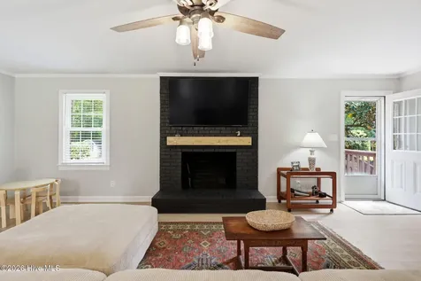 208 Avalon Lane Greenville NC 27858