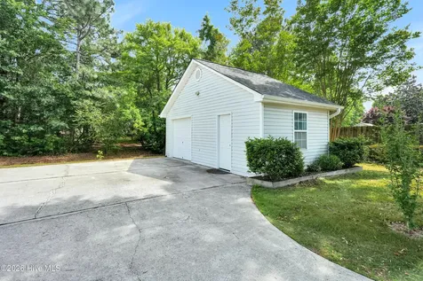 4304 Pennhurst Court Wilmington NC 28405