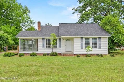 523 Hallsboro Road S Hallsboro NC 28442
