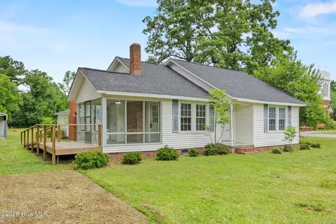 523 Hallsboro Road S Hallsboro NC 28442