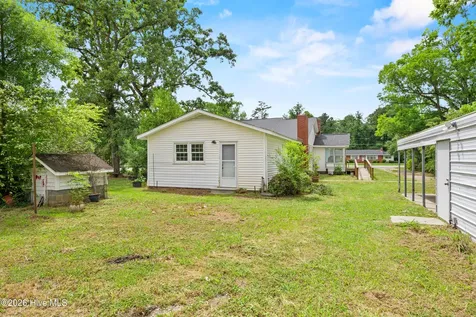 523 Hallsboro Road S Hallsboro NC 28442