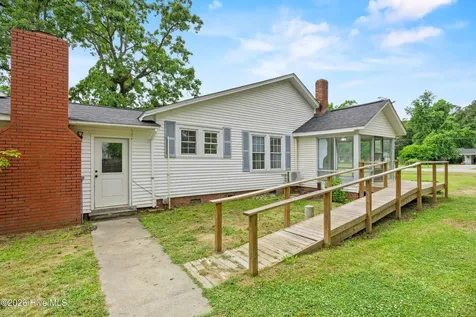 523 Hallsboro Road S Hallsboro NC 28442