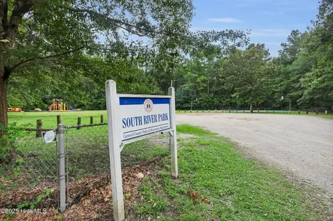 681 Sandy Point Drive N Beaufort NC 28516