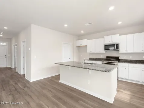 448 Driftwood Drive Richlands NC 28574