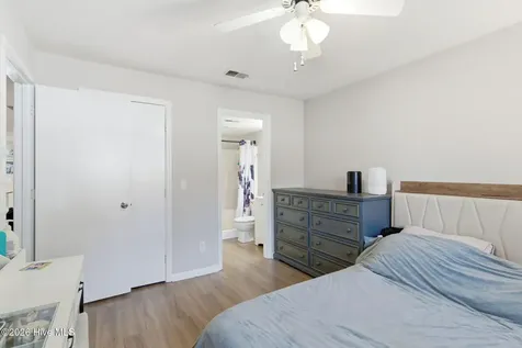 4523 Holly Tree Road Wilmington NC 28412