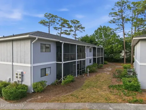 4523 Holly Tree Road Wilmington NC 28412