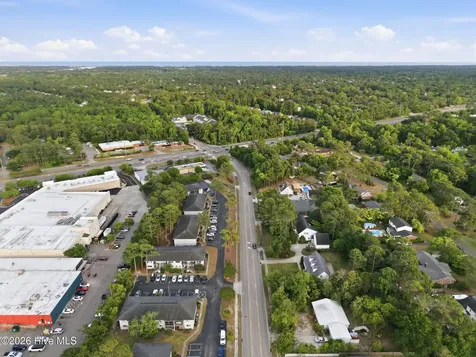 4523 Holly Tree Road Wilmington NC 28412