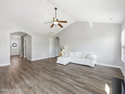 109 Kayak Court Swansboro NC 28584
