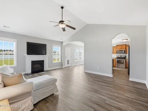109 Kayak Court Swansboro NC 28584
