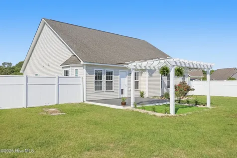 109 Kayak Court Swansboro NC 28584