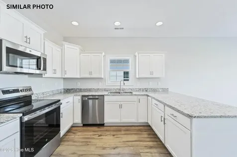 716 Gulley Lane Jacksonville NC 28546