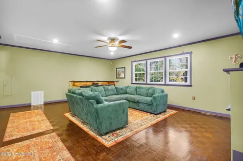 2016 Spencer Avenue New Bern NC 28560