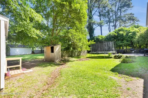 2016 Spencer Avenue New Bern NC 28560