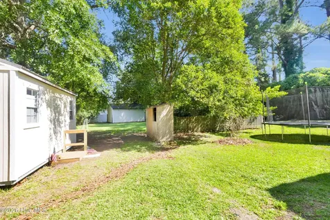 2016 Spencer Avenue New Bern NC 28560