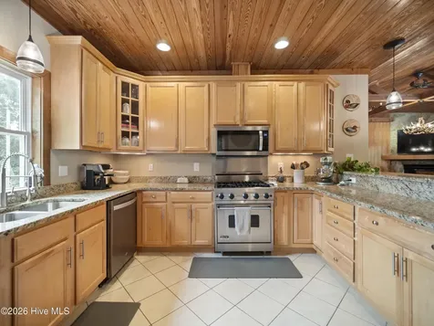 221 Estate Road Atkinson NC 28421