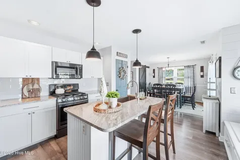 48 Pickett Way Swansboro NC 28584