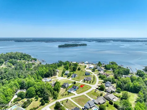 48 Pickett Way Swansboro NC 28584