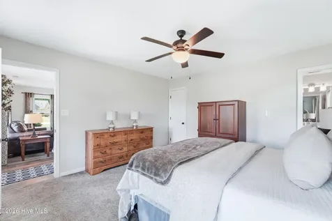 48 Pickett Way Swansboro NC 28584