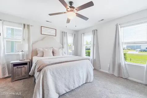 48 Pickett Way Swansboro NC 28584
