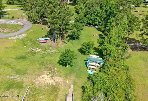 48 Pickett Way Swansboro NC 28584