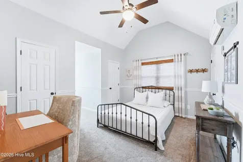 48 Pickett Way Swansboro NC 28584