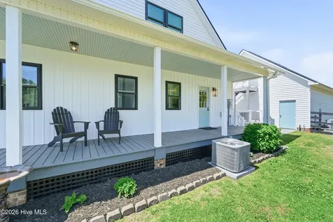 48 Pickett Way Swansboro NC 28584