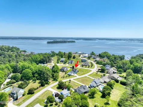 48 Pickett Way Swansboro NC 28584