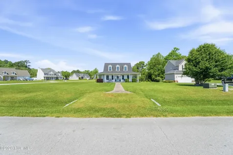 48 Pickett Way Swansboro NC 28584