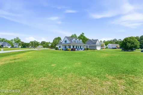 48 Pickett Way Swansboro NC 28584