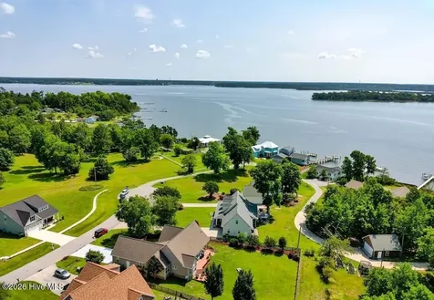 48 Pickett Way Swansboro NC 28584