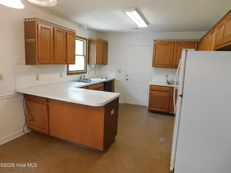 303 Betty Drive Elizabeth City NC 27909