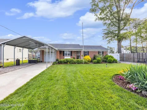 106 Pike Street Moyock NC 27958