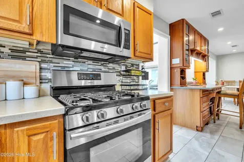 106 Pike Street Moyock NC 27958