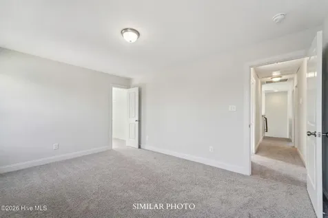 492 Appalachian Trail N Jacksonville NC 28546