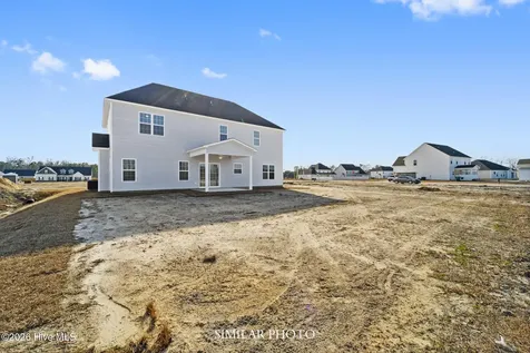 492 Appalachian Trail N Jacksonville NC 28546