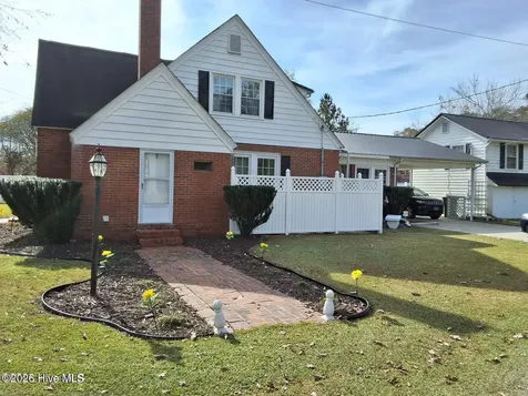215 N Elm Street Chadbourn NC 28431
