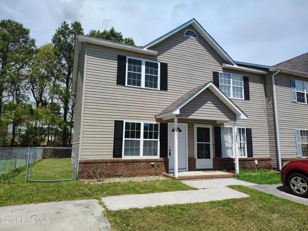 995 W Pueblo Drive Jacksonville NC 28546