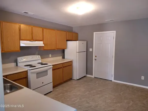 995 W Pueblo Drive Jacksonville NC 28546