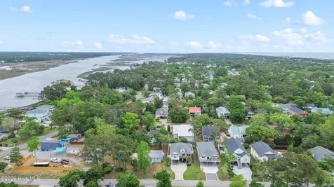 334 NE 49th Street Oak Island NC 28465