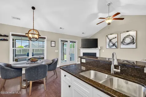 7429 Walking Horse Court Wilmington NC 28411