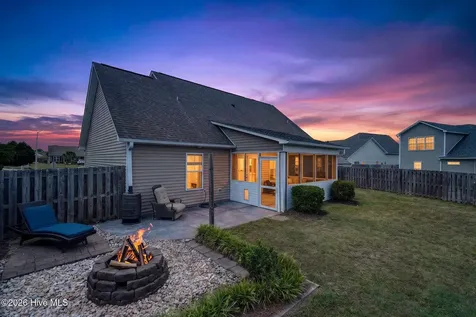 7429 Walking Horse Court Wilmington NC 28411